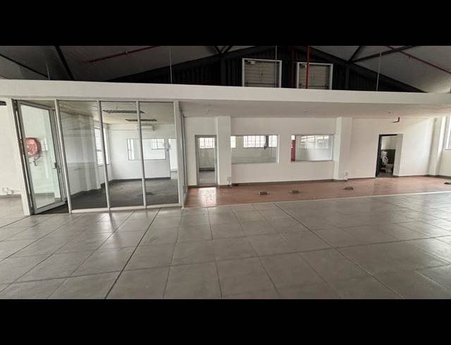 BUSINESS PROPERTY TO RENT IN PAARDEN EILAND